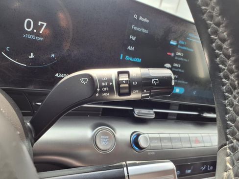 Used 2024 Hyundai Kona Limited image 19