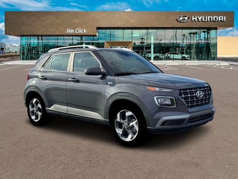 New 2026 Hyundai Venue SEL FWD image 10
