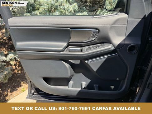 Used 2025 Ford Expedition Max Platinum AWD/4WD image 16