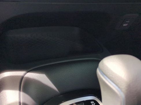 Used 2025 Toyota Corolla SE image 17