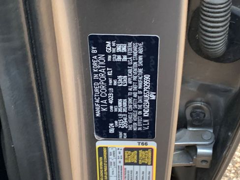 Used 2025 Kia Soul LX w/ LX Technology Package image 10