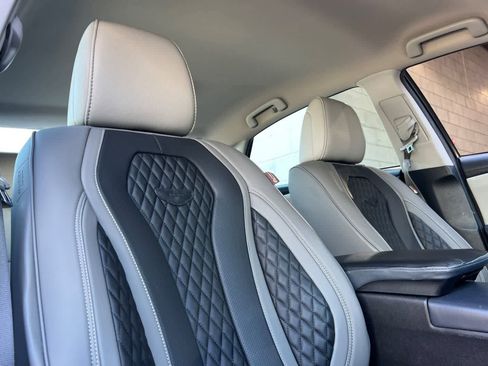 Used 2015 Toyota Avalon XLE FWD image 18