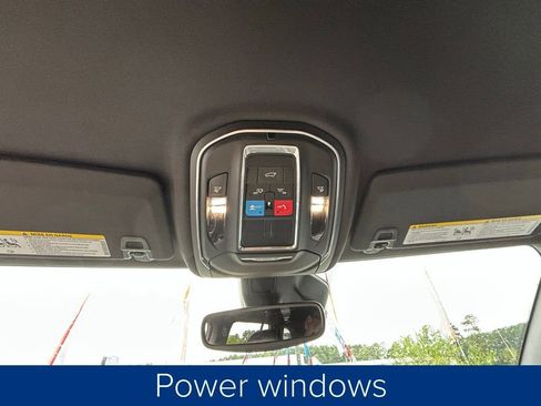 Used 2024 Jeep Grand Cherokee Limited image 32