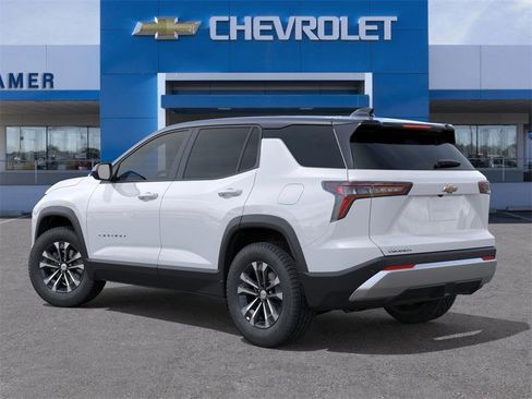 New 2026 Chevrolet Equinox LT image 3