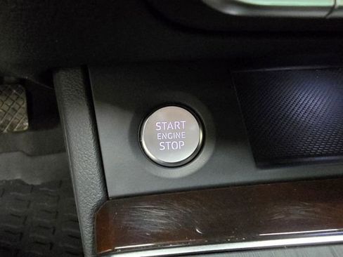 Used 2018 Audi Q5 2.0T Premium Plus w/ Premium Plus Package image 26