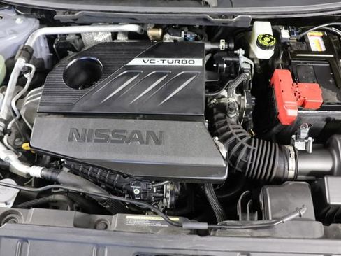 Used 2022 Nissan Rogue Platinum w/ Head-Up Display Package image 25