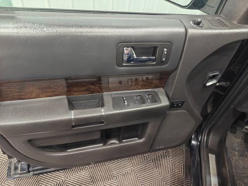 Used 2019 Ford Flex Limited image 36