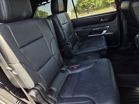 Used 2023 Toyota Sequoia Platinum AWD/4WD image 11