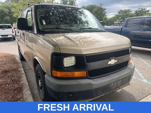 Used 2009 Chevrolet Express 1500 RWD image 5