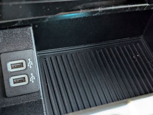 Used 2020 Ford F150 Platinum w/ Equipment Group 701A Luxury image 18