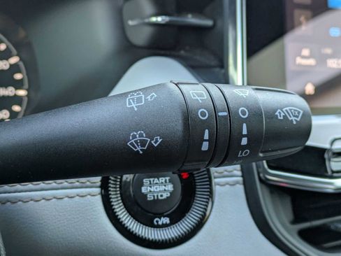 Used 2022 Jeep Compass Limited image 23