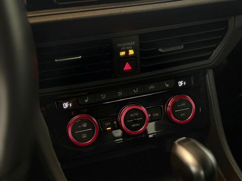 Used 2019 Volkswagen Jetta GLI image 20