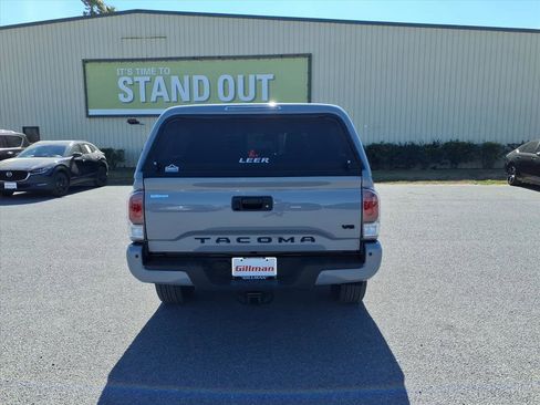 Used 2021 Toyota Tacoma TRD Sport image 7