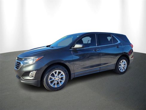 Used 2018 Chevrolet Equinox LT image 2
