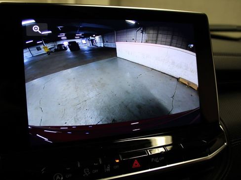 New 2026 Jeep Compass Limited image 17