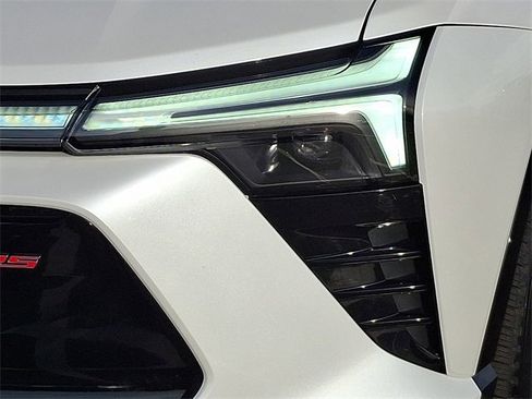 Used 2024 Chevrolet Blazer EV RS image 9