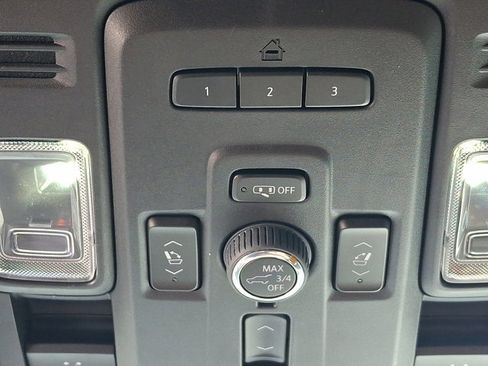 Certified 2023 GMC Yukon Denali Ultimate AWD/4WD image 36