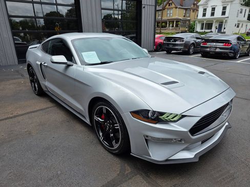 Used 2019 Ford Mustang GT Premium w/ Equipment Group 401A RWD image 49