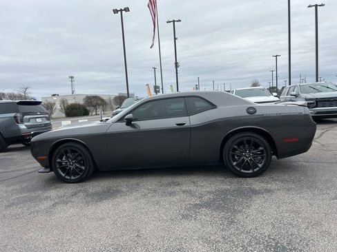 Used 2022 Dodge Challenger GT w/ Driver Convenience Group image 6
