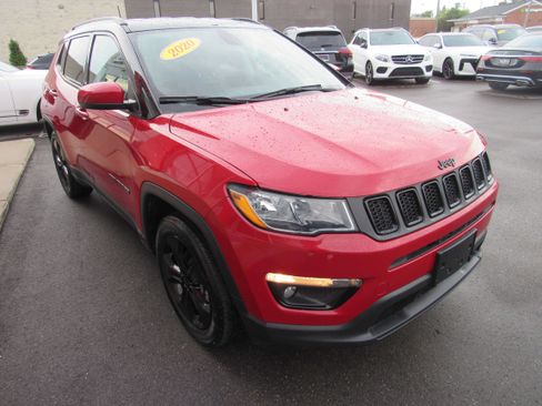 Used 2020 Jeep Compass Latitude FWD image 4