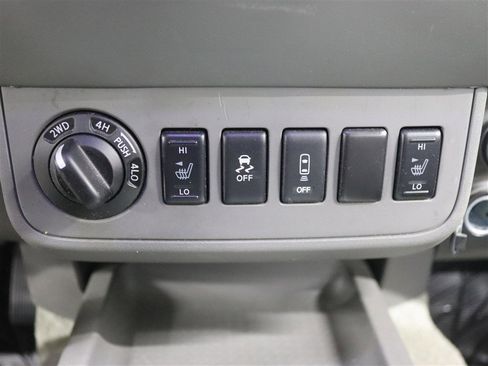 Used 2017 Nissan Frontier SV w/ SV Value Truck Package image 23