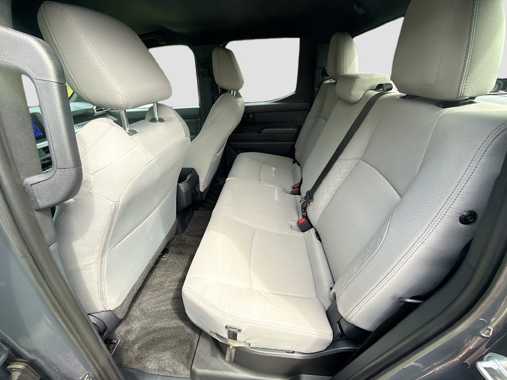 Used 2024 Toyota Tacoma SR5 AWD/4WD image 25