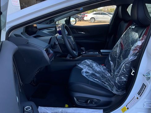 New 2026 Toyota Prius Plug-In Hybrid image 10