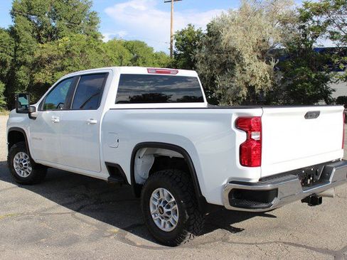 Used 2024 Chevrolet Silverado 2500 LT w/ Convenience Package AWD/4WD image 5