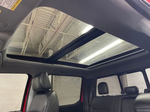 Used 2021 Ford F150 Lariat w/ Equipment Group 502A High image 9