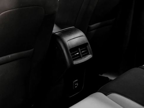 Used 2020 Chevrolet Equinox LS w/ LPO, Floor Liner Package FWD image 41