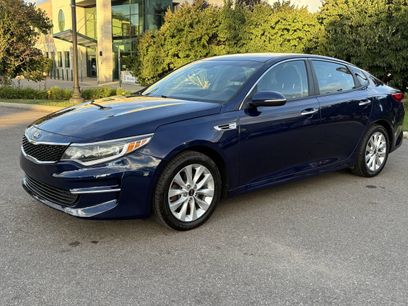 Used 2018 Kia Optima LX w/ 17" Alloy Wheels Package