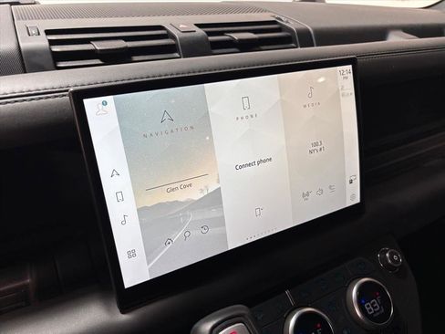 Used 2023 Land Rover Defender 110 V8 image 16