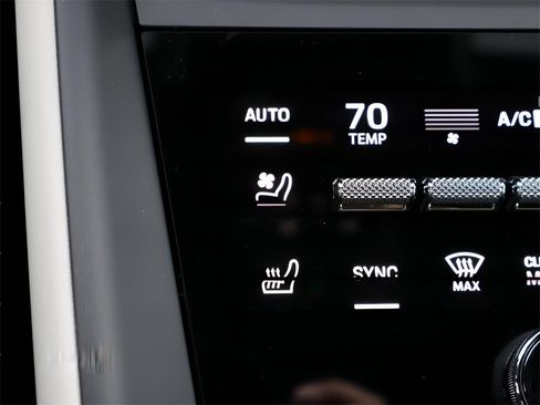 New 2026 Porsche Macan 4 Electric image 27