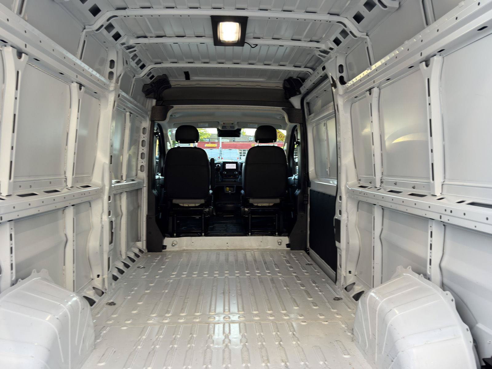 Used 2026 RAM ProMaster 2500 w/ Convenience Group FWD image 6