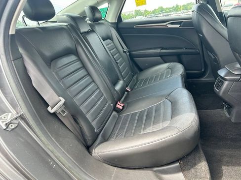 Used 2013 Ford Fusion SE FWD image 15