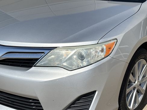 Used 2012 Toyota Camry LE FWD image 6