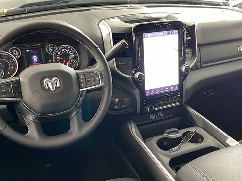 New 2025 RAM 2500 Big Horn AWD/4WD image 17