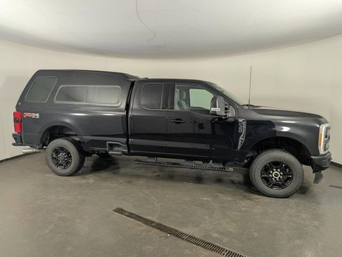 Used 2023 Ford F350 XLT image 8