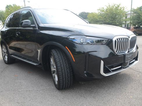 Used 2025 BMW X5 xDrive40i image 9