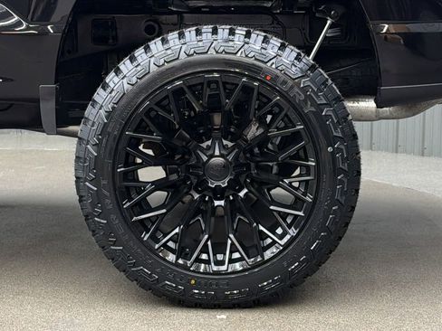 Used 2025 Ford F150 Lariat AWD/4WD image 12