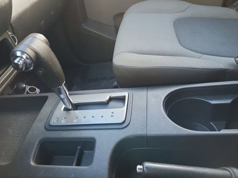 Used 2014 Nissan Xterra S image 24
