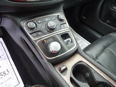 Used 2016 Chrysler 200 C w/ Premium Group FWD image 30