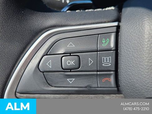 Used 2025 Jeep Grand Cherokee Limited w/ Luxury Tech Group II RWD image 29