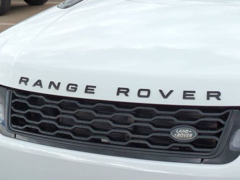 Used 2021 Land Rover Range Rover Sport HST image 12