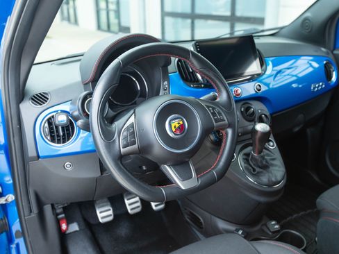 Used 2018 FIAT 500 Abarth FWD image 30