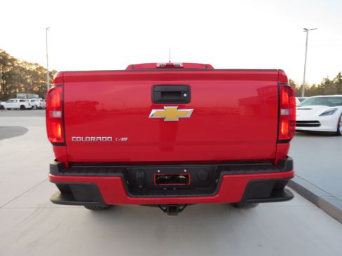 Certified 2020 Chevrolet Colorado W/T w/ WT Convenience Package image 5