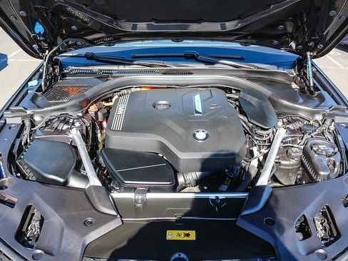 Certified 2023 BMW 530e w/ Convenience Package image 26