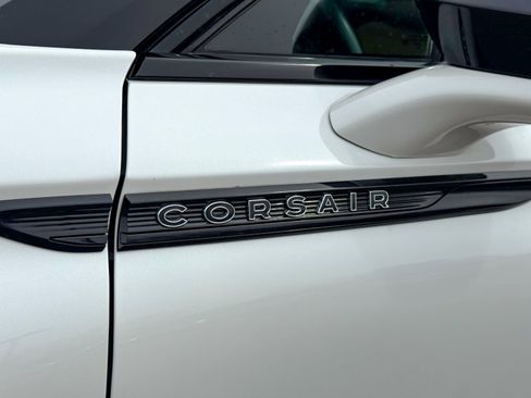 Used 2023 Lincoln Corsair Reserve w/ Jet Appearance Package image 12