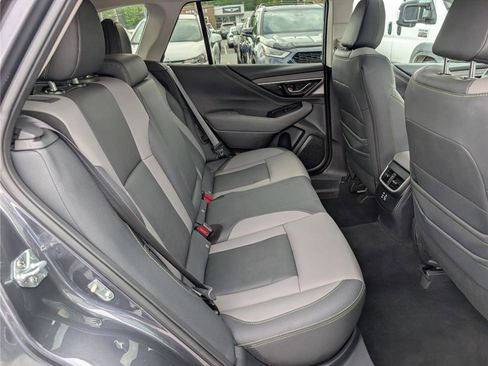 Used 2023 Subaru Outback Onyx Edition AWD/4WD image 13