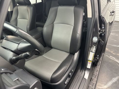 Used 2016 Toyota 4Runner SR5 Premium AWD/4WD image 15